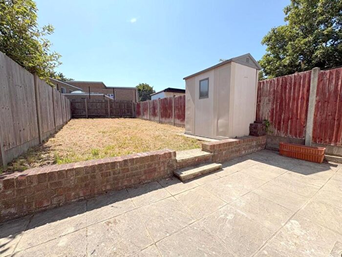 5 Bedroom Terraced House To Rent In Villiers Road, London, NW2