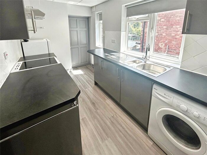 1 Bedroom Flat To Rent In Frederick Street, Burton-On-Trent, Staffordshire, DE15