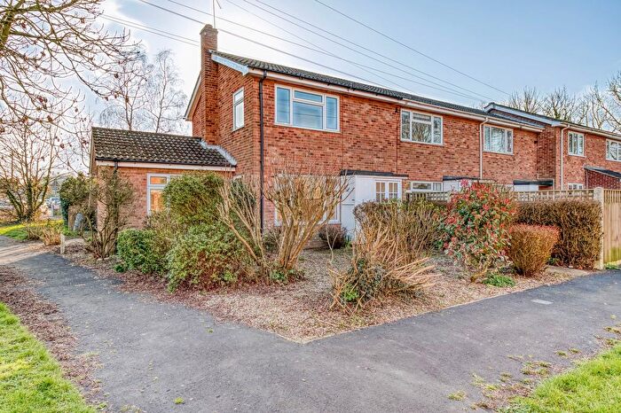 2 Bedroom End Of Terrace House For Sale In Spruce Avenue, Ormesby, NR29