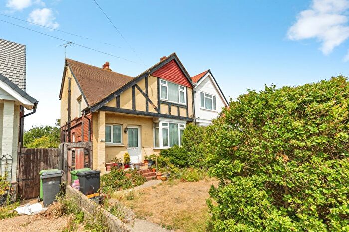 3 Bedroom Semi-Detached House For Sale In Bexhill Road, St. Leonards-On-Sea, TN38