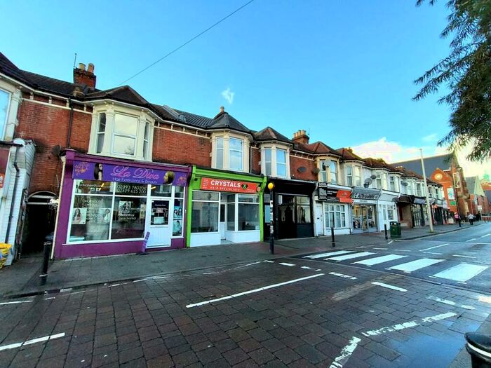 2 Bedroom Flat To Rent In Fawcett Road, Southsea, PO4