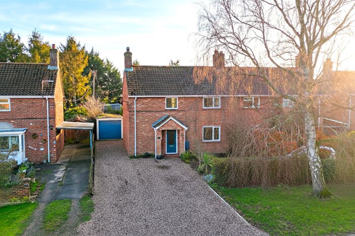 3 Bedroom Semi-Detached House For Sale In The Street, Ashwellthorpe, Norwich, NR16