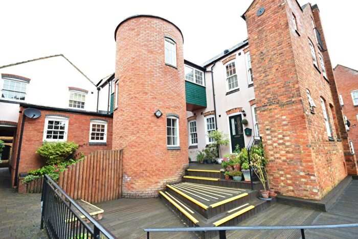 2 Bedroom Maisonette To Rent In Silkweavers Mews, Rothwell, Kettering, NN14
