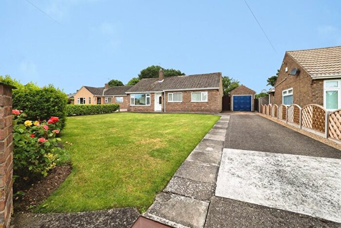 3 Bedroom Detached Bungalow For Sale In The Crescent, Beckingham, Doncaster, DN10