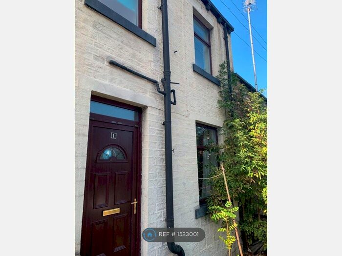 2 Bedroom Terraced House To Rent In Beaumont Avenue, Huddersfield, HD5