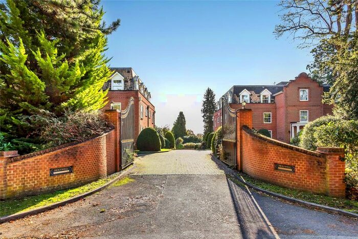 2 Bedroom Apartment To Rent In Hook Heath, Woking, Surrey, GU22