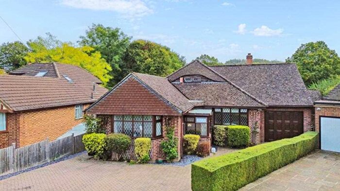 4 Bedroom Detached House To Rent In The Retreat, Amersham, HP6