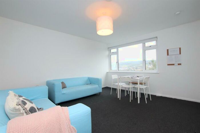 4 Bedroom End Of Terrace House To Rent In Alpine Gardens, Bath, BA1