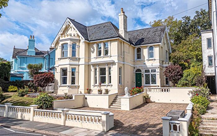 5 Bedroom Detached House For Sale In St. Helens Road, Hastings, TN34
