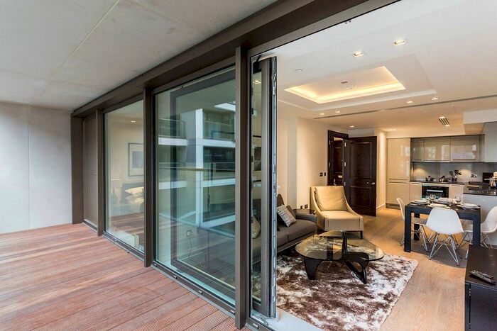 1 Bedroom Flat For Sale In Kensington High Street, London, W14