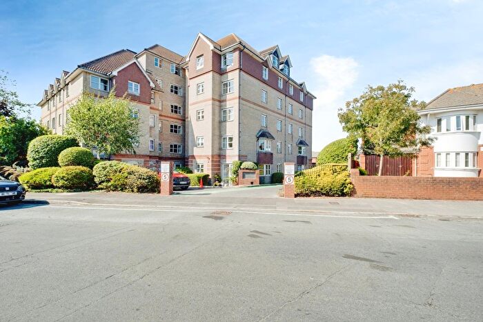 2 Bedroom Flat For Sale In Halebrose Court, Southbourne, BH6