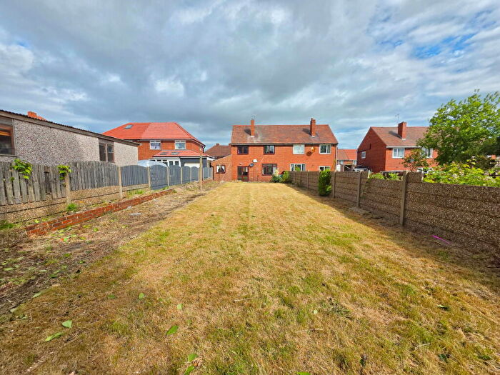 3 Bedroom Semi Detached House For Sale In North Street, Darfield, Barnsley, S73