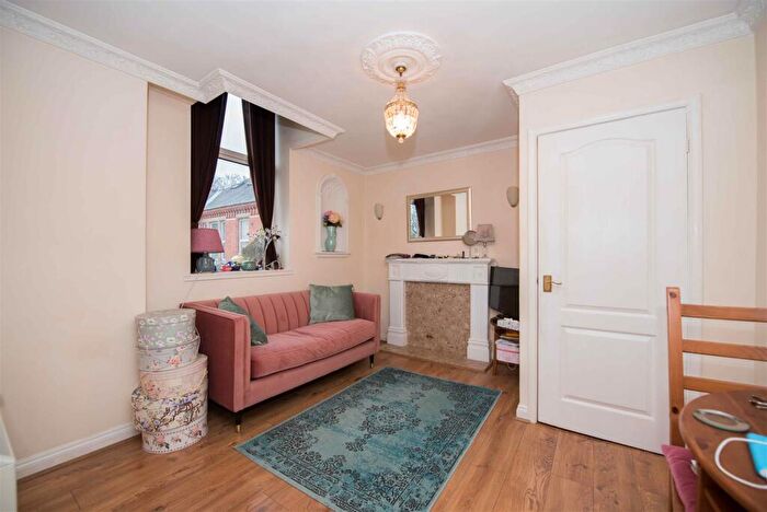 1 Bedroom Apartment To Rent In The Ghaleb, Hine Hall, NG3