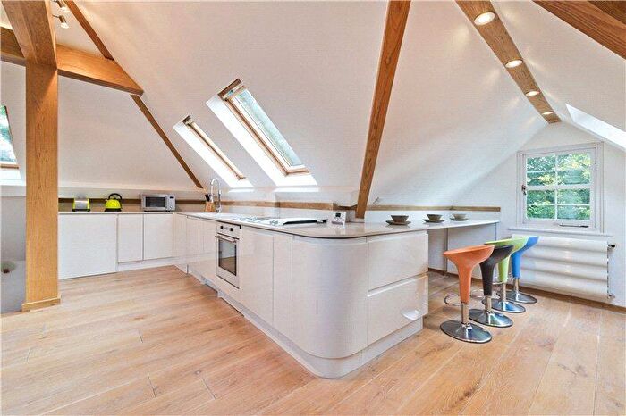 2 Bedroom Flat To Rent In Heysham House, Heysham Lane, NW3