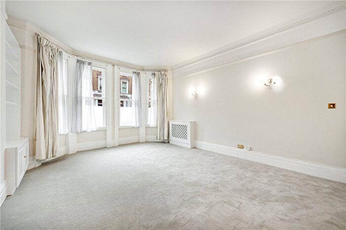 4 Bedroom Flat To Rent In Barkston Gardens, London, SW5