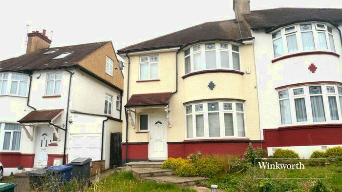3 Bedroom Semi-Detached House To Rent In King Edward Road, New Barnet, EN5