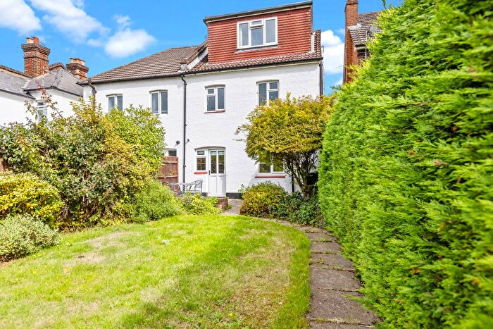 4 Bedroom Semi-Detached House To Rent In Worplesdon Road, Guildford, GU2