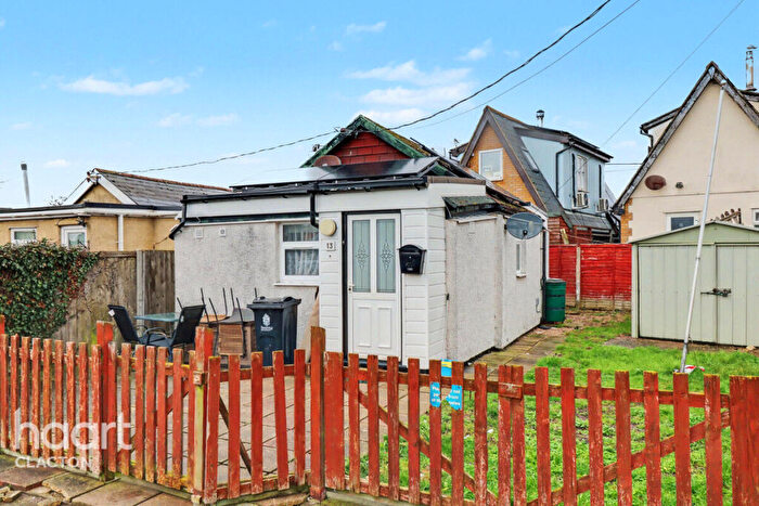 1 Bedroom Detached Bungalow For Sale In Fern Way, Clacton-On-Sea, CO15