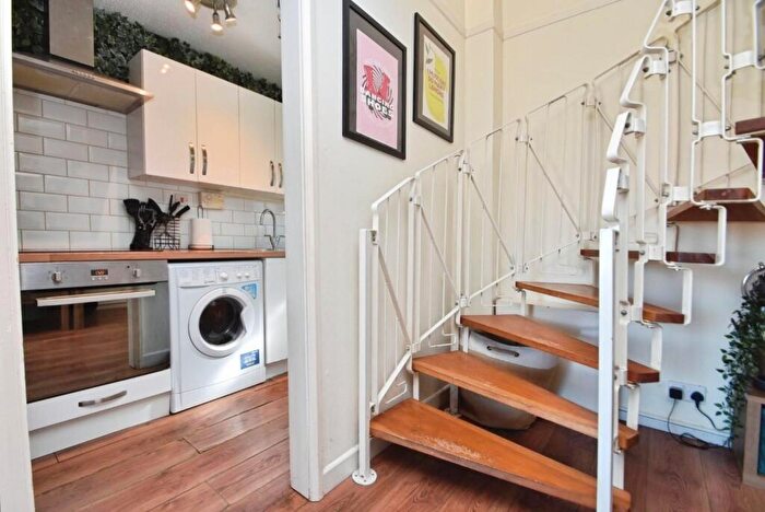 1 Bedroom End Of Terrace House For Sale In Markenfield Road, Harrogate, HG3