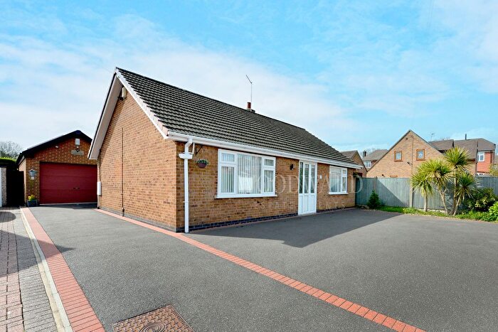 2 Bedroom Detached Bungalow For Sale In Devonshire Drive, Leabrooks, DE55