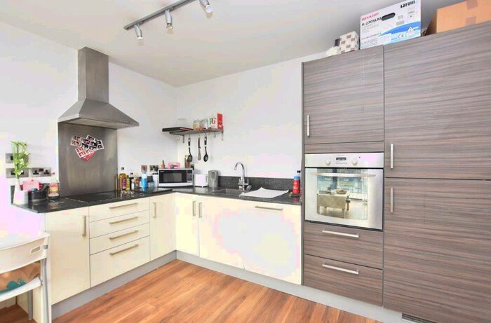 2 Bedroom Apartment To Rent In North Bank, S3