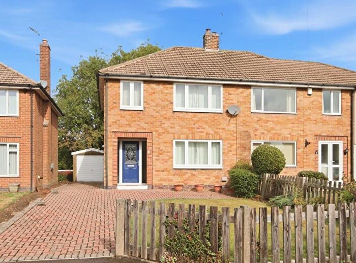 3 Bedroom Semi Detached House For Sale In Heather Close, Calow, Chesterfield, S44