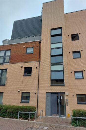 2 Bedroom Flat To Rent In Collier Place, EH16