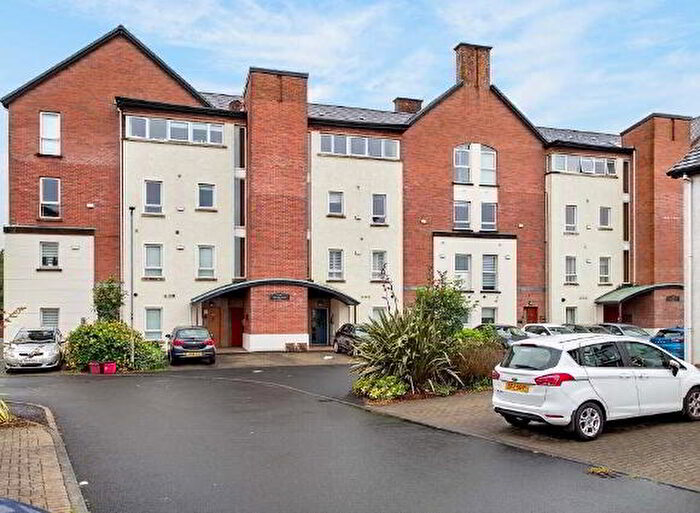 3 Bedroom 2nd Floor Apartments For Sale In Phoenix Fields, Ballymena, BT42