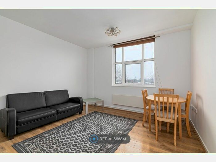 1 Bedroom Flat To Rent In Bromyard House, London, W3