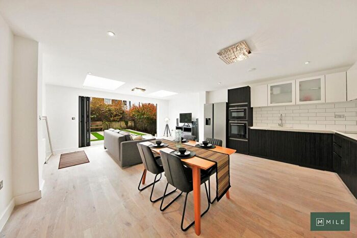 4 Bedroom Terraced House For Sale In St Margarets Road, London, NW10