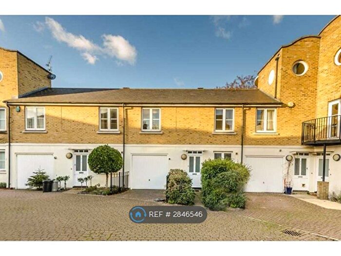 2 Bedroom Terraced House To Rent In Old Dairy Mews, London, SW12