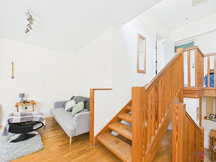 1 Bedroom Flat To Rent In Ground Floor Flat, , Bath Street, Cheltenham, Gloucestershire, GL50