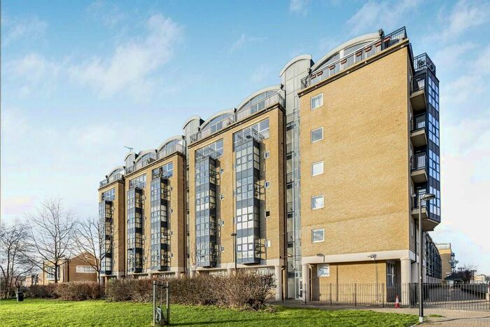 2 Bedroom Flat To Rent In Rotherhithe Street, London, SE16
