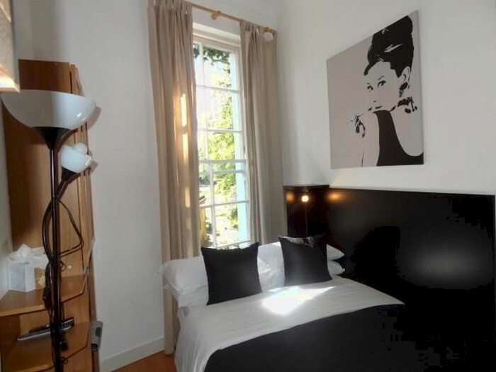 Studio To Rent In Cartwright Gardens, Bloomsbury, London, WC1H