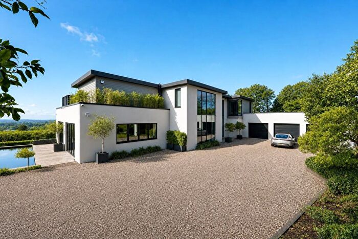 6 Bedroom Detached House For Sale In Harvest Hill, Bourne End, SL8
