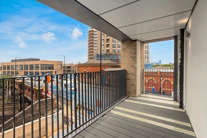 1 Bedroom Apartment To Rent In Valetta Grove, London, E13