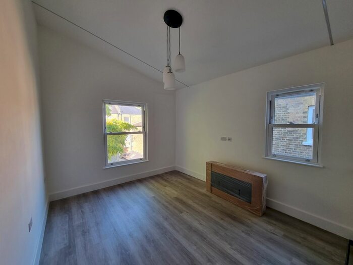 Studio To Rent In Rita Road, London, SW8