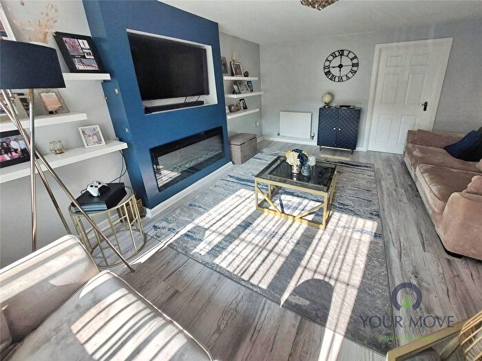 3 Bedroom End Terrace House For Sale In King Edmund Street, Dudley, West Midlands, DY1