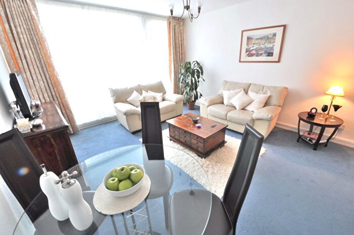 2 Bedroom Flat To Rent In Albany Street, London, NW1