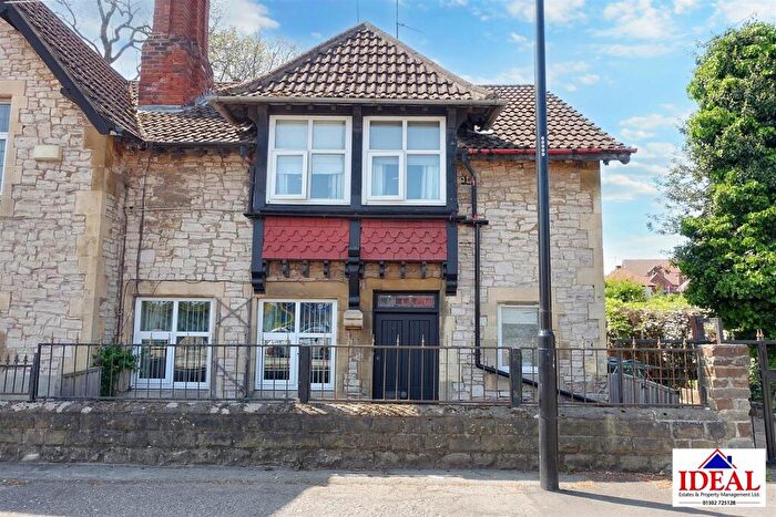 3 Bedroom Semi-Detached House For Sale In Great North Road, Woodlands, Doncaster, DN6