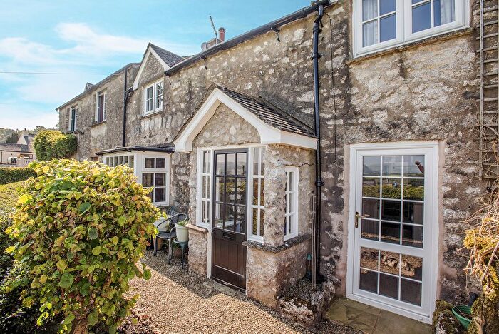 4 Bedroom Detached House For Sale In Hale Bank Cottage, Hale, LA7