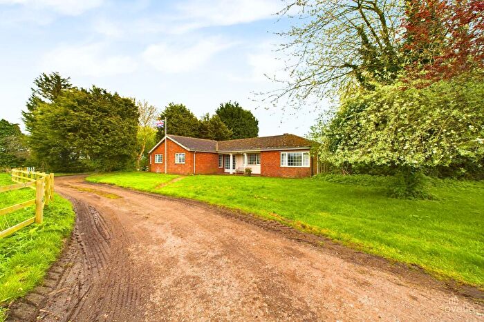 4 Bedroom Detached Bungalow For Sale In South End, Goxhill, North Lincolnshire, DN19