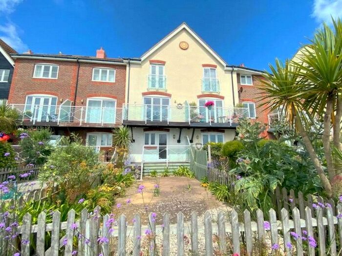 3 Bedroom Terraced House To Rent In Mariners Quay, Littlehampton, West Sussex, BN17