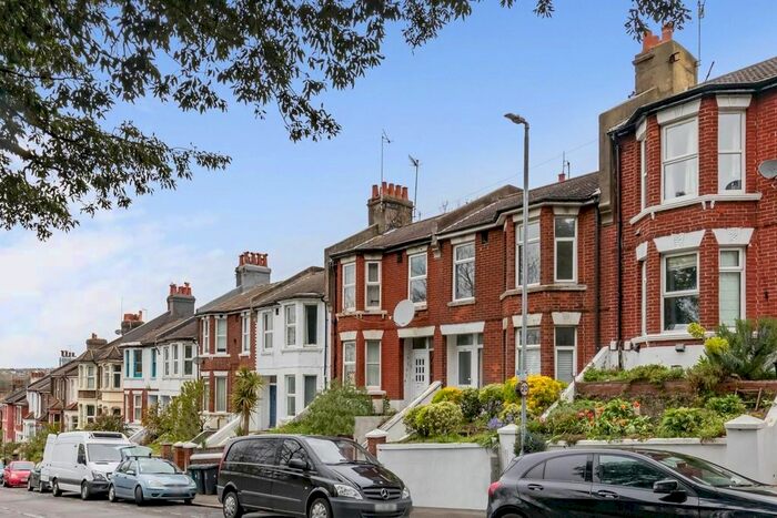 2 Bedroom Flat To Rent In Bear Road, Brighton, BN2