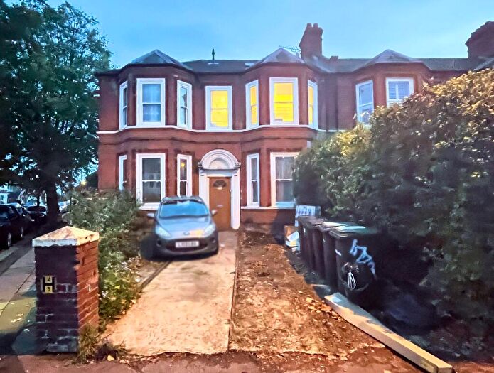 1 Bedroom Flat For Sale In Flat, Hither Green Lane, London, SE13