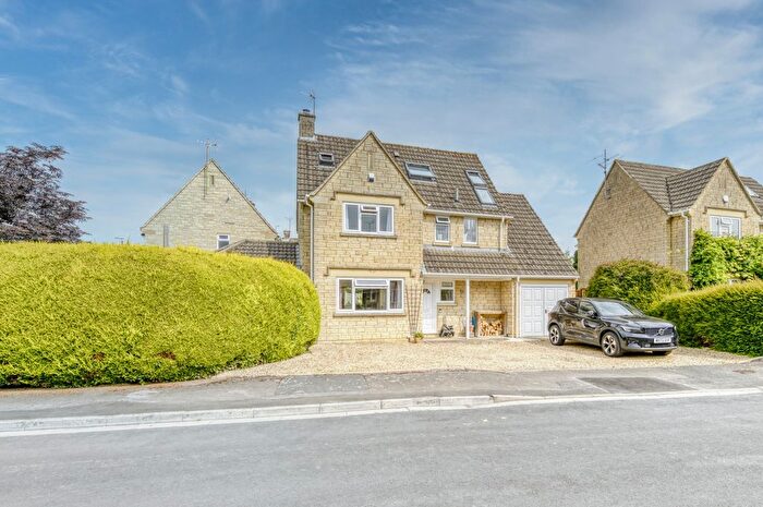 5 Bedroom Detached House For Sale In Sudeley Drive, South Cerney, GL7