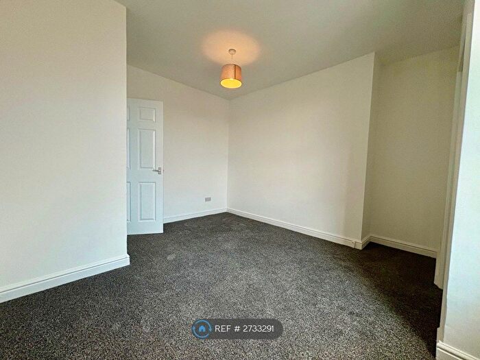 2 Bedroom Flat To Rent In Egerton Court, Barrow-In-Furness, LA14