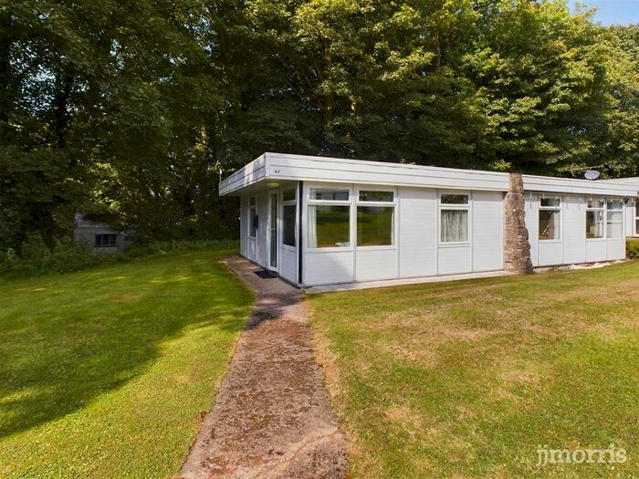 2 Bedroom Chalet For Sale In The Woodlands, Cuffern, Roch, Haverfordwest, SA62