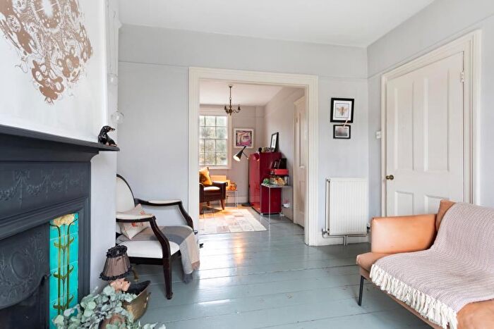 2 Bedroom Property To Rent In St. Marys Gardens, London, SE11