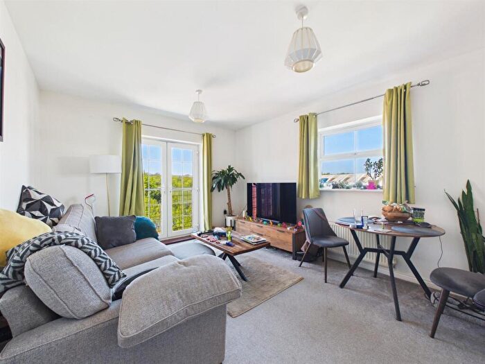 2 Bedroom Apartment For Sale In Magnus Court, Chester Green, Derby, DE21